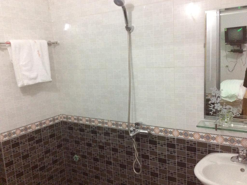 Van Anh Hotel Thach Loi Extérieur photo